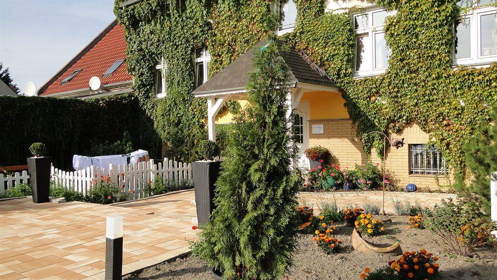 Hotel Dallgow Dış mekan fotoğraf