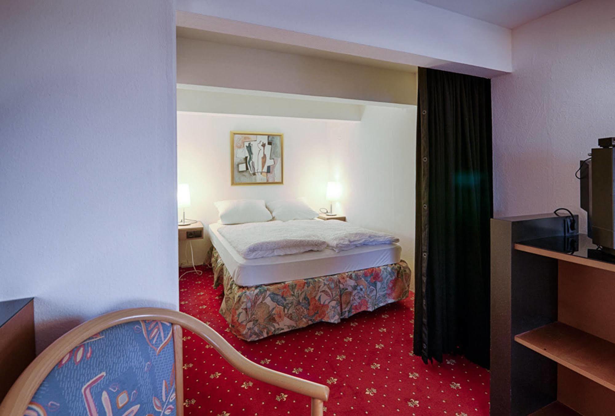 Hotel Dallgow Dış mekan fotoğraf